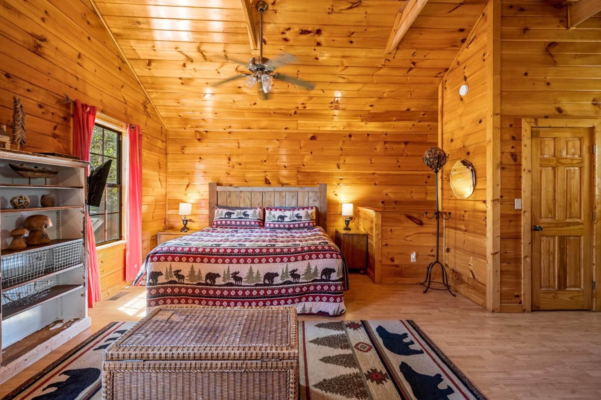 Permanent Vacation-Private Honeymoon Cabin With Hot Tub Sevierville Exterior photo