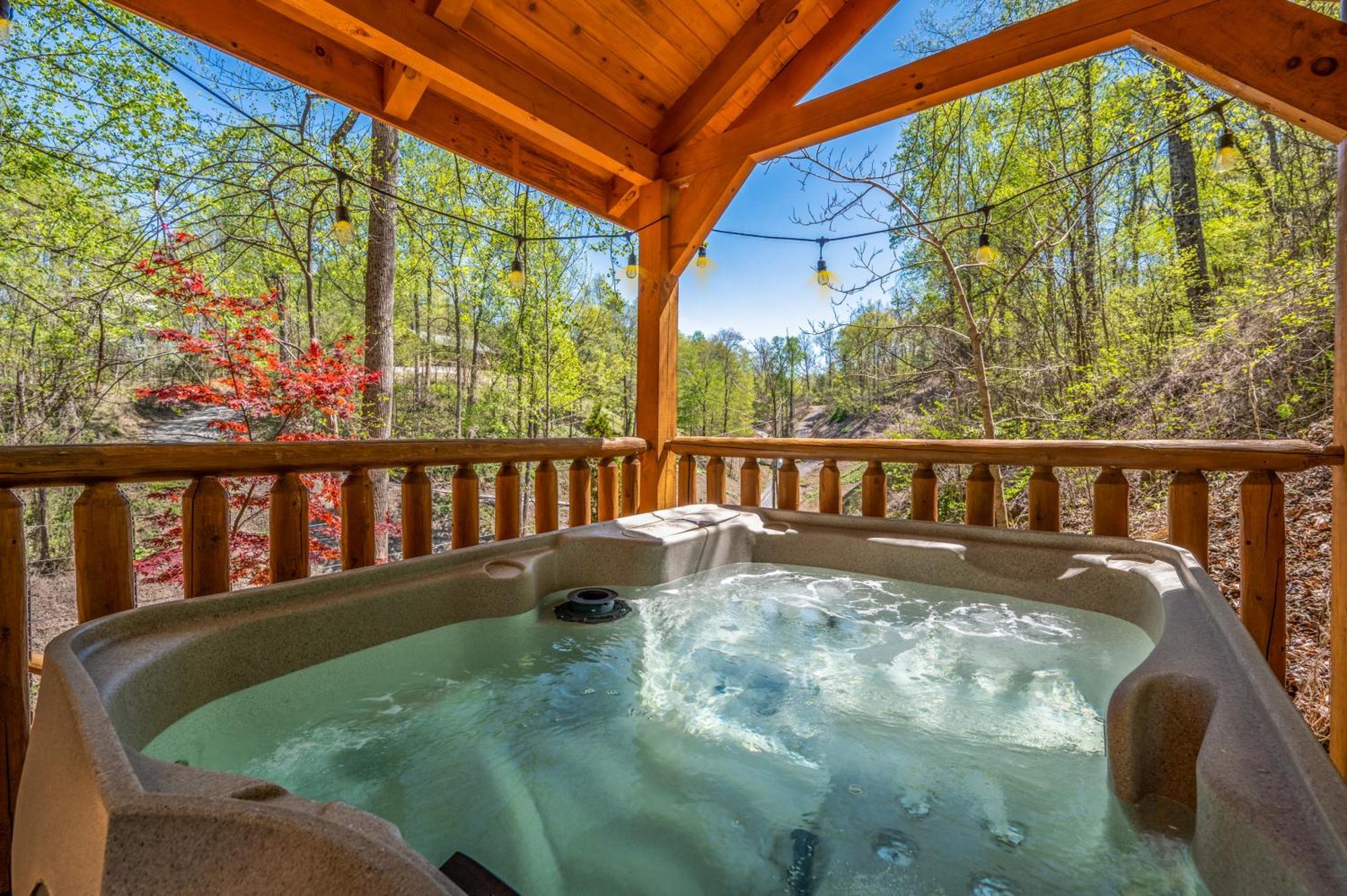 Permanent Vacation-Private Honeymoon Cabin With Hot Tub Sevierville Exterior photo